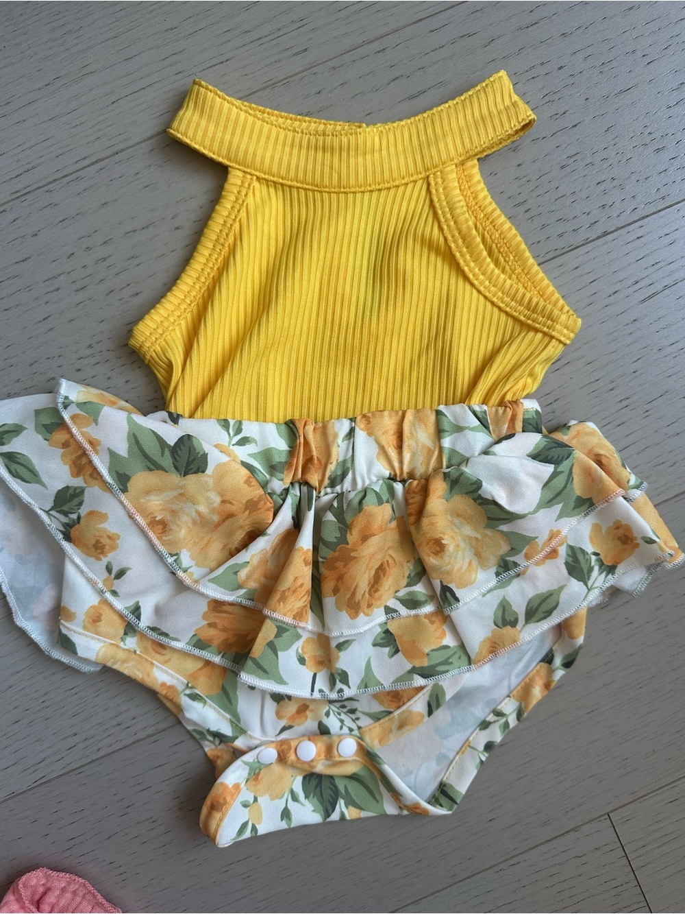 SHEIN Yellow Ribbed Floral Ruffle Baby Romper